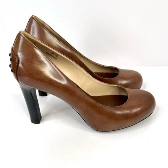 Tod's Size 5 (EU 35.5) Brown Leather 3.5 Heels With Black Studs Back of Heels - Picture 6 of 16